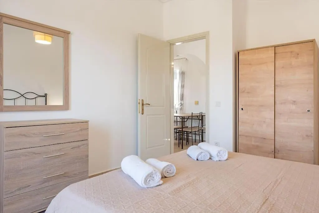 Spiros House Apartment Svoronata Greece