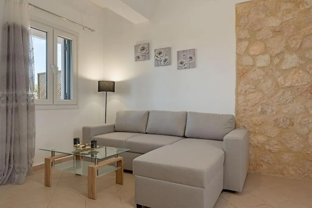 Spiros House Apartment Svoronata
