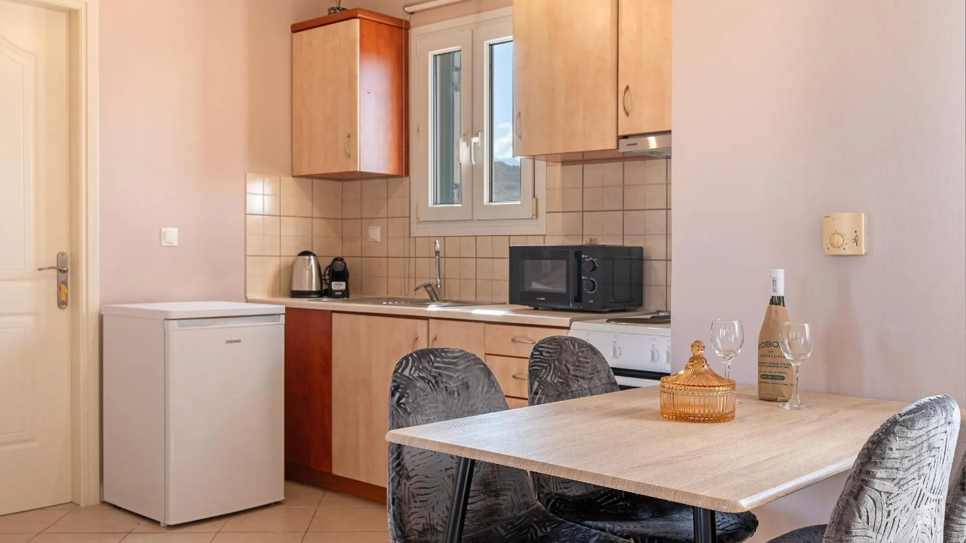 Spiros House Apartment Svoronata